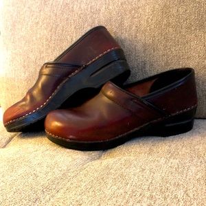 Maroon leather Dansko Clog